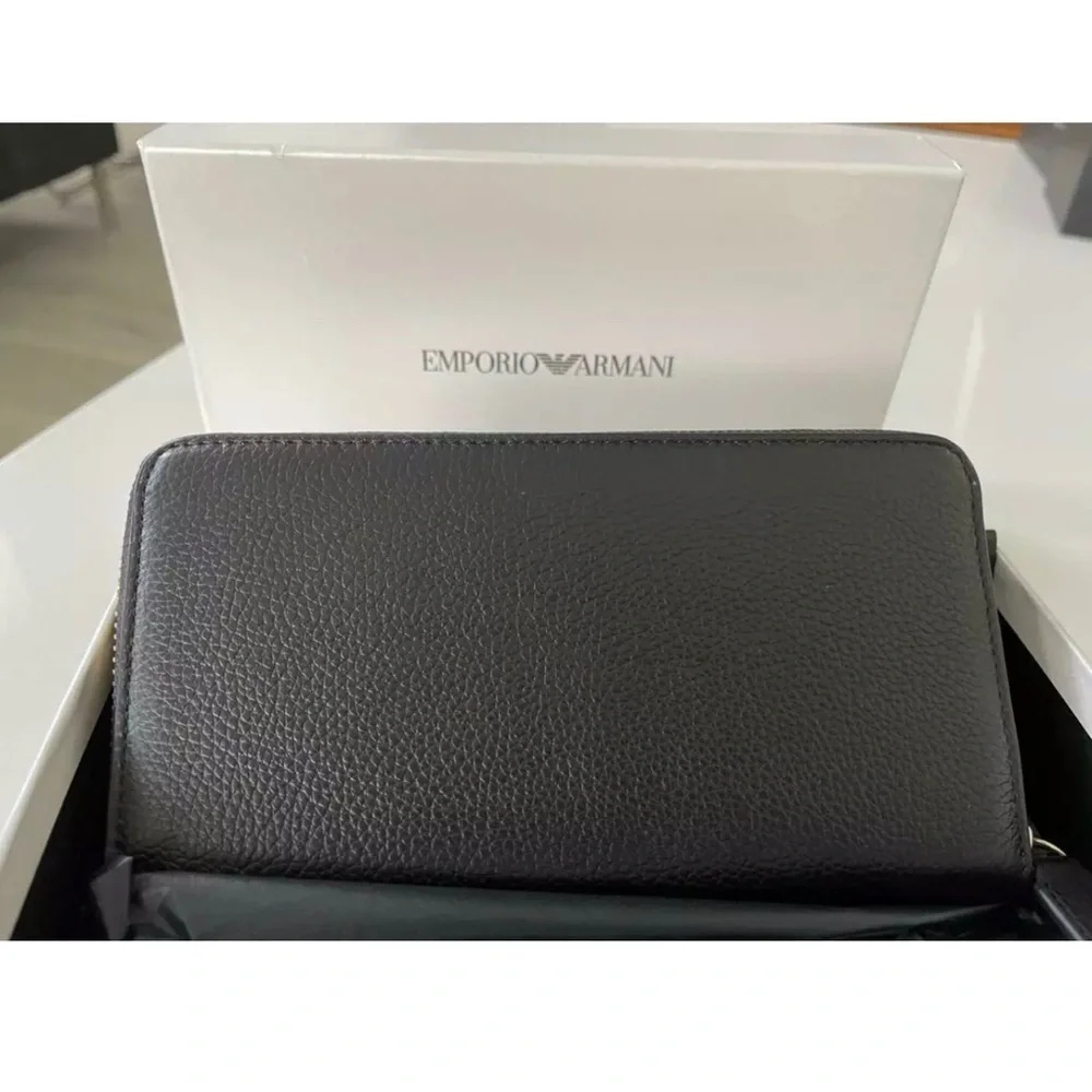 Emporio‎ Armani Black Cervo Pebbled Leather Zip Around Wallet Unisex Card Auth